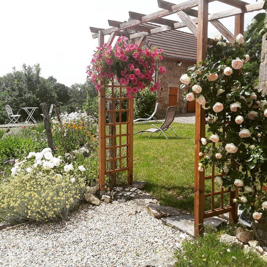 La Belle Ame Bed and Breakfast Saint-Priest-des-Champs Buitenkant foto