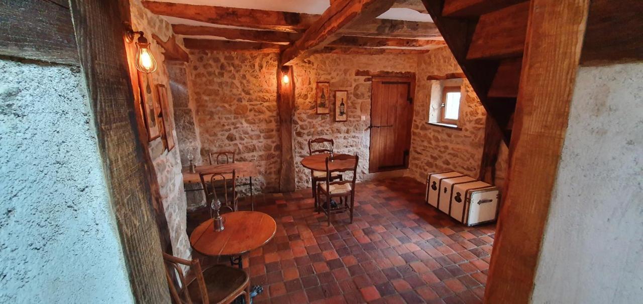 La Belle Ame Bed and Breakfast Saint-Priest-des-Champs Buitenkant foto